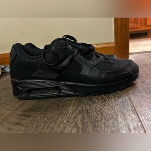 Men’s Nike Air Max 90